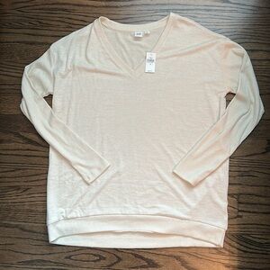 NWT Gap Lightweight Ribbed Sleeve Sweater - size medium